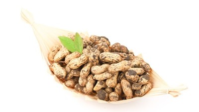 造成花生出現(xiàn)黃葉的原因有哪些？